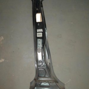 Стійка центральна права Nissan 76570JG000