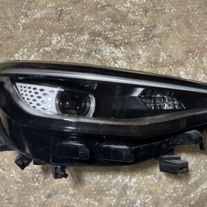 VAG 11G941006 Фара передня права id4 crozz led б/у (дефект)
