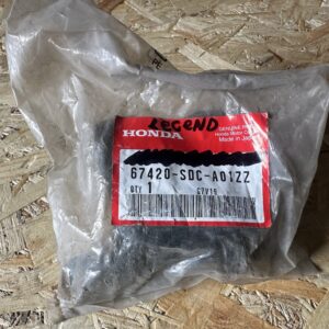 67420SDCA01ZZ Honda
петля двери передней правой нижняя