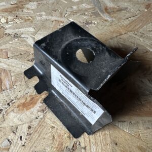 8R0803384B VAG
Кронштейн