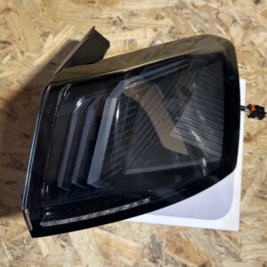 9836231180 бу задній правий LED ліхтар в крилі Peugeot 3008  GT 21-
